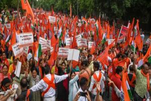 ‘हिंदुओं पर हमलों’ के खिलाफ दिल्ली में निकाला गया ‘संकल्प मार्च’