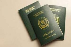 पाकिस्तान की एक बार फिर हुई किरकरी, दुनिया में सबसे निचले स्तर पर पडोसी देश का पासपोर्ट