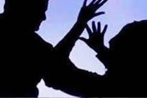 लखनऊ: सुरक्षा अधिकारी पति से ही असुरक्षित है पत्नी, पुलिस से लगाई सुरक्षा की गुहार, जानें मामला