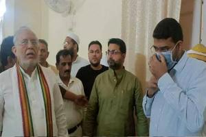 मेरठ: मंत्री सुरेश खन्ना और दानिश अंसारी ने पार्टी कार्यकार्ताओं के साथ की बैठक, शहीद स्मारक पहुंचकर शहीदों को किया नमन
