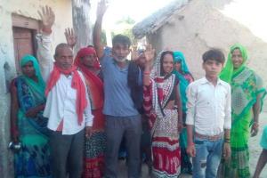 बहराइच: खाद्यान्न न मिलने से नाराज ग्रामीणों ने किया प्रदर्शन, एसडीएम ने पूर्ति निरीक्षक को दिए जांच के निर्देश