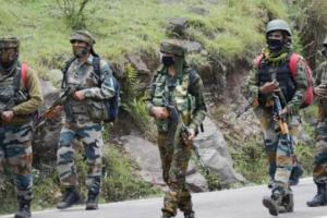 जम्मू कश्मीर में ग्रेनेड हमला, एक पुलिसकर्मी शहीद