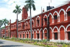 लखनऊ : अलीगढ़ मुस्लिम यूनिवर्सिटी के नये रजिस्ट्रार होंगे आईपीएस मोहम्मद इमरान