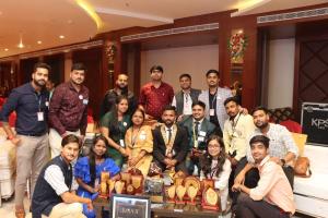 गोरखपुर : रोटरेक्ट क्लब गोरखपुर युवा को मिला बेस्ट क्लब का सम्मान और 28 पुरस्कार