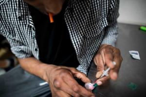 बाराबंकी: इंजेक्शन से ड्रग्स लेने से बढ़ रहे एचआइवी मरीज