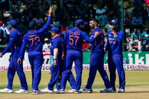 IND vs ZIM ODI Series :  टीम इंडिया के गेंदबाजों का शानदार प्रदर्शन, जिम्बाब्वे सिर्फ 189 पर ऑलआउट