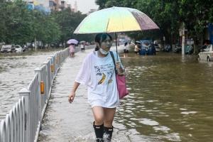 China : चीन के पश्चिमी किंघाई में अचानक आई बाढ़ से 16 लोगों की मौत, 36 लापता