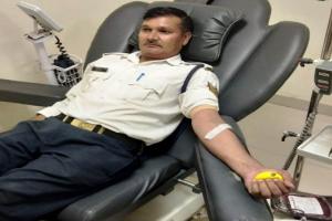 मुरादाबाद: कांस्टेबल ने रक्त दान कर बचाई महिला की जान