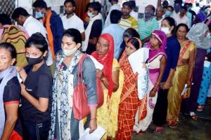 कानपुर: शासन से न मिलने पर डॉक्टरों ने दान से जुटाई 50 लाख की दवाएं