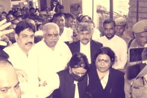 यूपी सरकार में कैबिनेट मंत्री राकेश सचान को कोर्ट ने सुनाई एक साल की सजा