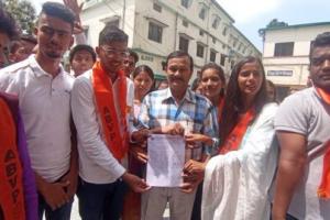 हल्द्वानी: शिक्षामंत्री धन सिंह रावत को एबीवीपी की दो टूक, 15 दिन में जारी करें छात्रसंघ चुनाव की तिथि