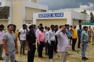 सुल्तानपुर: पूर्वांचल एक्सप्रेसवे पर पुलिस कर्मियों ने निकाली तिरंगा यात्रा