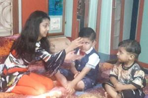 अयोध्या: बहना ने भाई की कलाई पर प्यार बांधा, हर्षोल्लास के साथ मनाया रक्षाबंधन पर्व