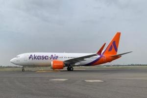 अकासा एयर लॉन्च: मुंबई-अहमदाबाद के बीच शुरू हुई विमान सेवा, सिंधिया ने किया उद्घाटन