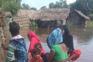 बहराइच: बारिश से घाघरा नदी उफान पर, कई गांवों में घुसा पानी