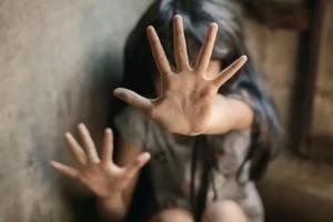 बरेली: शराबी ने पिता की गोद से बच्ची को खींचकर की अश्लील हरकत, रिपोर्ट दर्ज