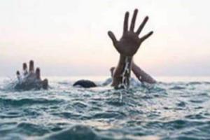 अयोध्या: सरयू में डूब रहे श्रद्धालु को जल पुलिस ने बचाया