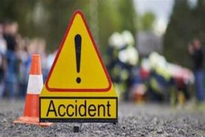 बाराबंकी: सड़क हादसे में जौनपुर के बीएसए का वाहन चालक घायल
