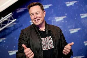 Video: Elon musk हाथों में वॉश बेसिन लेकर पहुंचे Twitter के हेडक्वार्टर, लिखा- Let that sink in
