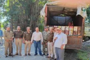 शान्तिपुरी: वन विभाग ने अवैध रूप से ले जाए जा रहे लीसे का ट्रक सीज किया