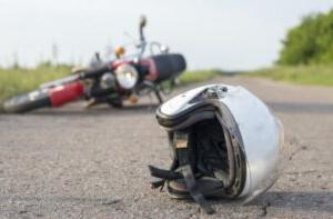 नैनीताल: नीदरलैंड के बाइकर को अज्ञात वाहन ने मारी टक्कर, खाई में गिरने से बचा