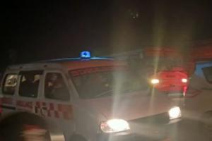 बरेली: ट्रैक्टर ट्रॉली पलटने से लगा जाम, मरीजों को अस्पताल ले जा रही एंबुलेंस फंसी