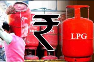 गैस कीमतें बढ़ने से उर्वरक सब्सिडी 40,000 करोड़ रुपये तक बढ़ जाएगीः रिपोर्ट