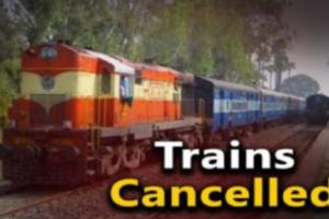 बरेली: बारिश की वजह से कई ट्रेनें और एसी बसें निरस्त