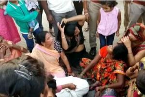 शाहजहांपुर: डॉक्टर की धमकी से परेशान महिला ने लगाई फांसी, जांच में जुटी पुलिस