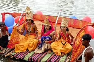 रायबरेली: रामलीला में कलाकारों ने किया राम-केवट संवाद का मंचन