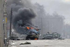 Russia-Ukraine-War : यूक्रेन के सुरक्षा बलों ने खेरसॉन में रूसी ठिकानों पर बमबारी