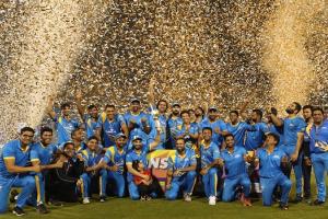 Road Safety World Series : सचिन तेंदुलकर-सुरेश रैना फेल, नमन ओझा ने शतक जड़कर इंडिया लीजेंड्स को जिताया रोड सेफ्टी खिताब