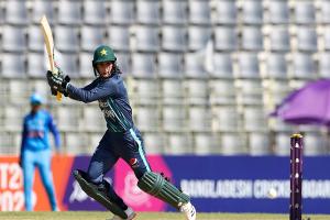 Women’s Asia Cup 2022 : निदा दार का अर्धशतक, पाकिस्तान ने बनाए छह विकेट पर 137 रन