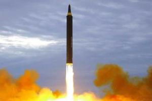 उत्तर कोरिया ने दागी 10 बैलिस्टिक मिसाइलें, दक्षिण कोरिया ने भी दिया जवाब