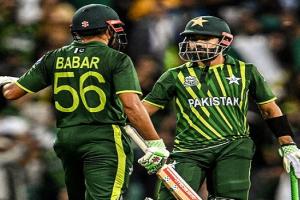 ICC T20 World Cup: न्यूजीलैंड को पछाड़ कर फाइनल में पहुंचा पाकिस्तान, बाबर-रिजवान ने कर दिया खेल