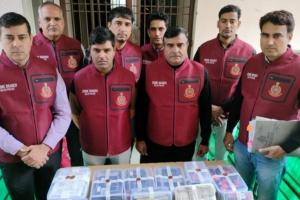 दिल्ली में फर्जी वीजा गिरोह चलाने के आरोप में आठ शख्स गिरफ्तार 