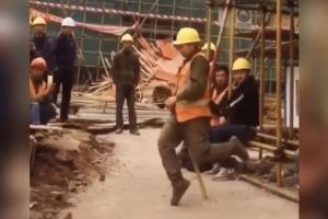 Video: ये मजदूर का डांस है भईया, ऐसे जबर मूव्स देखकर माइकल जैक्सन भी हो जाते फैन!