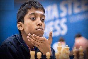 Meltwater chess tour 2022 : अंतिम दौर में अर्जुन एरिगैसी को हराकर आर प्रज्ञानानंदा पांचवें स्थान पर रहे 