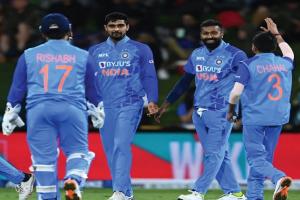 IND vs NZ T20 Series : क्या अंतिम टी20 में उमरान मलिक-संजू सैमसन को मौका देगा भारत? 