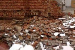 गौतम बुद्ध नगर: निर्माणाधीन मकान की दीवार गिरने से दो घायल