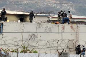 इक्वाडोर की जेलों में थम नहीं रहा खूनी खेल! दो कैदी की मौत, 18 घायल