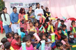 लखनऊ: एमएसजी फाउंडेशन ने किया बाल दिवस कार्यक्रम का आयोजन