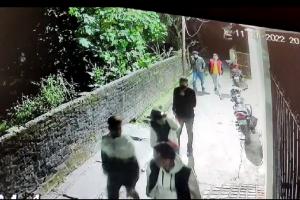 हल्द्वानी: स्मैक तस्करों और नशेड़ियों के बीच पथराव