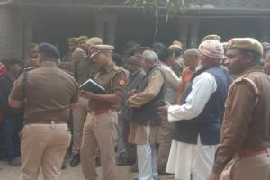 अंबेडकरनगर: सोते समय वृद्ध दंपति की गला रेत कर हत्या, जांच में जुटी पुलिस 