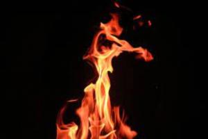 वाराणसी: चारपाई के नीचे अलाव जलाकर सोई वृद्धा की जलकर मौत, परिजनों को नहीं लगी भनक