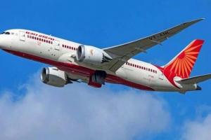 एयर इंडिया 40 करोड़ डॉलर के निवेश से विमानों के पुराने बेड़े को बनाएगी नए जैसा