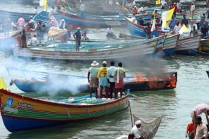 130 दिनों से मछुआरों के चल रहे आंदोलन के कारण बंद पड़ा विझिंजम में समुद्री बंदरगाह निर्माण फिर से शुरू