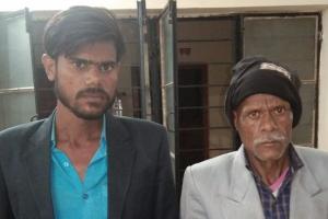 Hamirpur News : दिल्ली एंटीकरप्शन टीम के सदस्य बनकर जांच पहुंचे दो गिरफ्तार, अमृत सरोवर में गड़बड़ी की बात कहकर मांग रहे थे रुपये