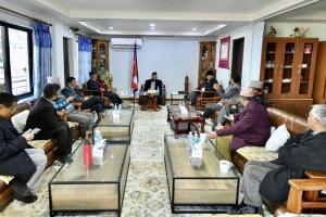 Nepal : पुष्प कमल दहल 'प्रचंड' होंगे नेपाल के अगले प्रधानमंत्री!, सत्तारूढ़ गठबंधन टूटने के बाद पूर्व प्रधानमंत्री ओली से मांगा समर्थन