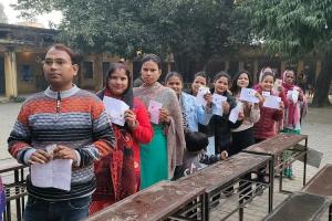Rampur By-Election : 11 बजे तक 11.3% हुआ मतदान, जगह-जगह पुलिस बल तैनात   